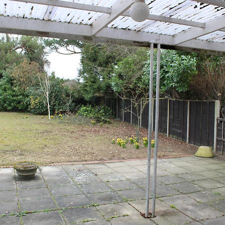 Brookside Lodge Baldock Bagian luar foto