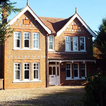 Brookside Lodge Baldock Bagian luar foto