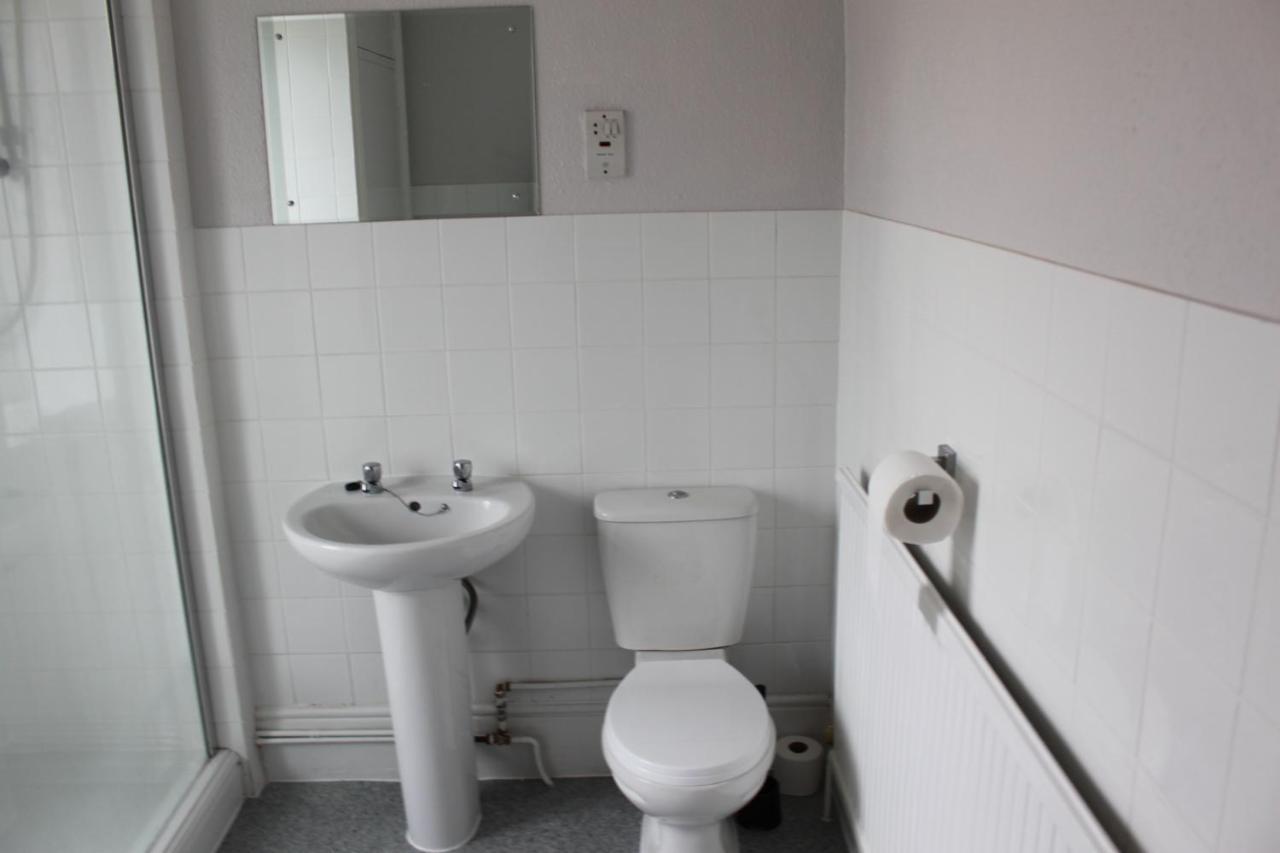 Brookside Lodge Baldock Bagian luar foto