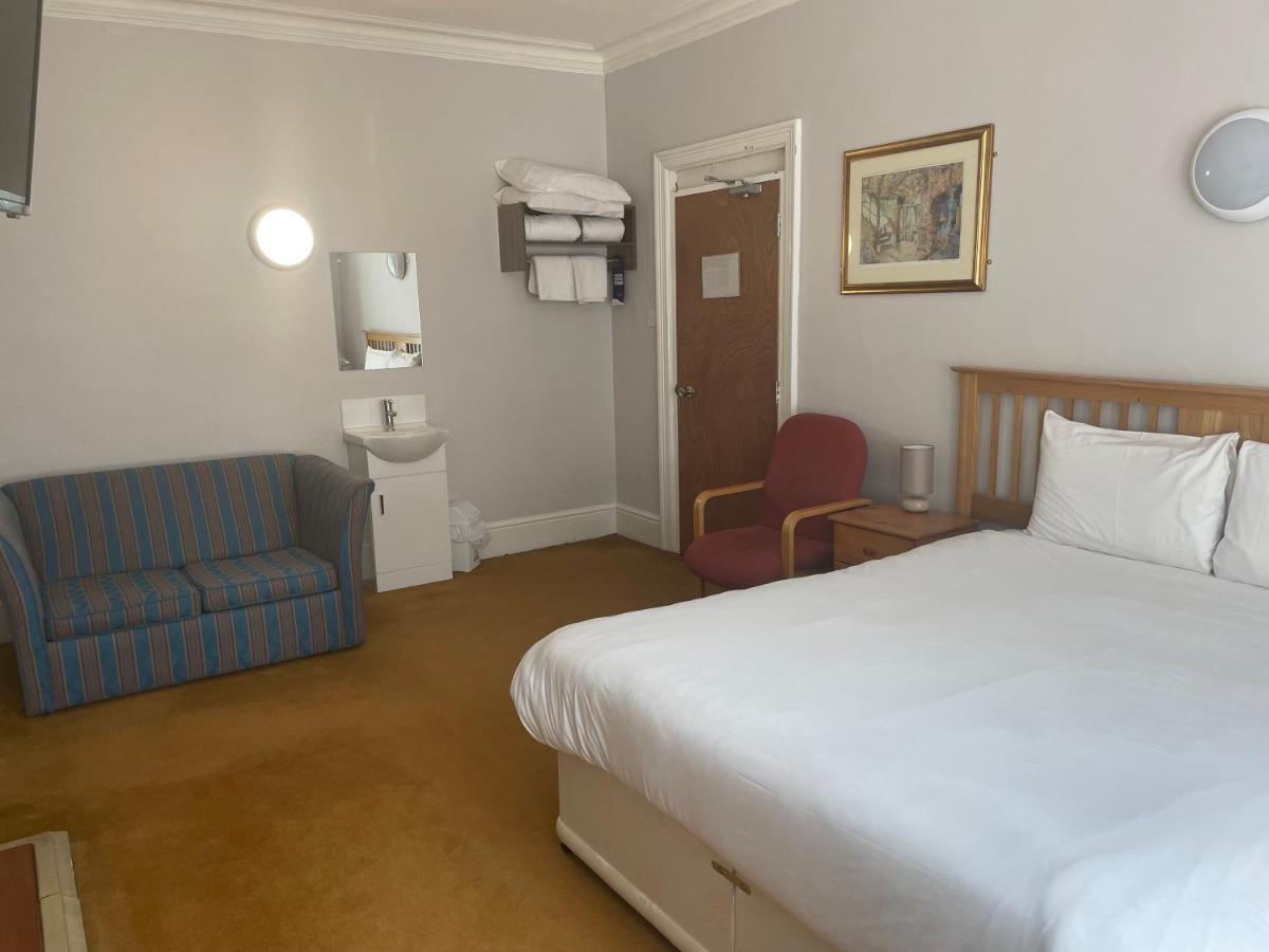 Brookside Lodge Baldock Bagian luar foto