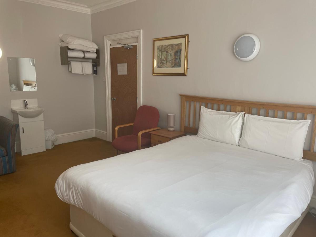 Brookside Lodge Baldock Bagian luar foto